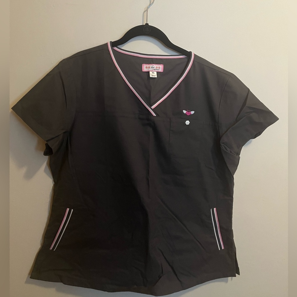 Koi Ashley Scrub Top NWT size XL